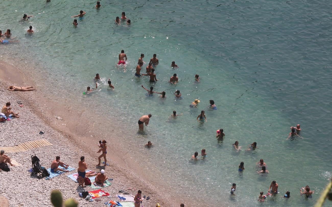 Η κολύμβηση αγαπά την καρδιά περισσότερο από το τζόκινγκ