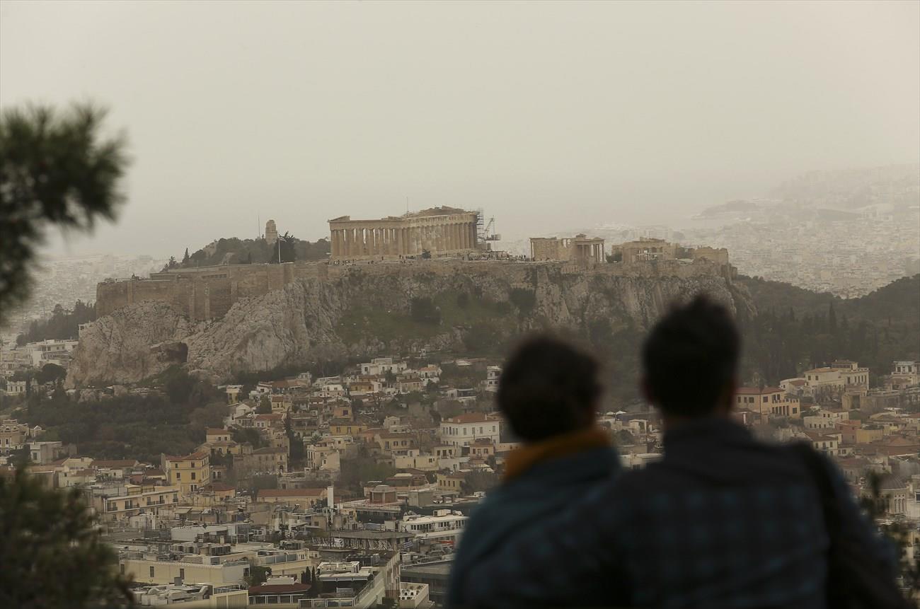 Καιρός: Ζέστη και αφρικανική σκόνη- Έως τους 28 βαθμούς η θερμοκρασία