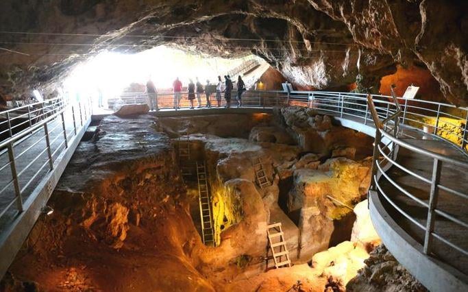 Σπήλαιο της Θεόπετρας : Σημαντικά στοιχεία για τη διατροφή των προϊστορικών  ανθρώπων