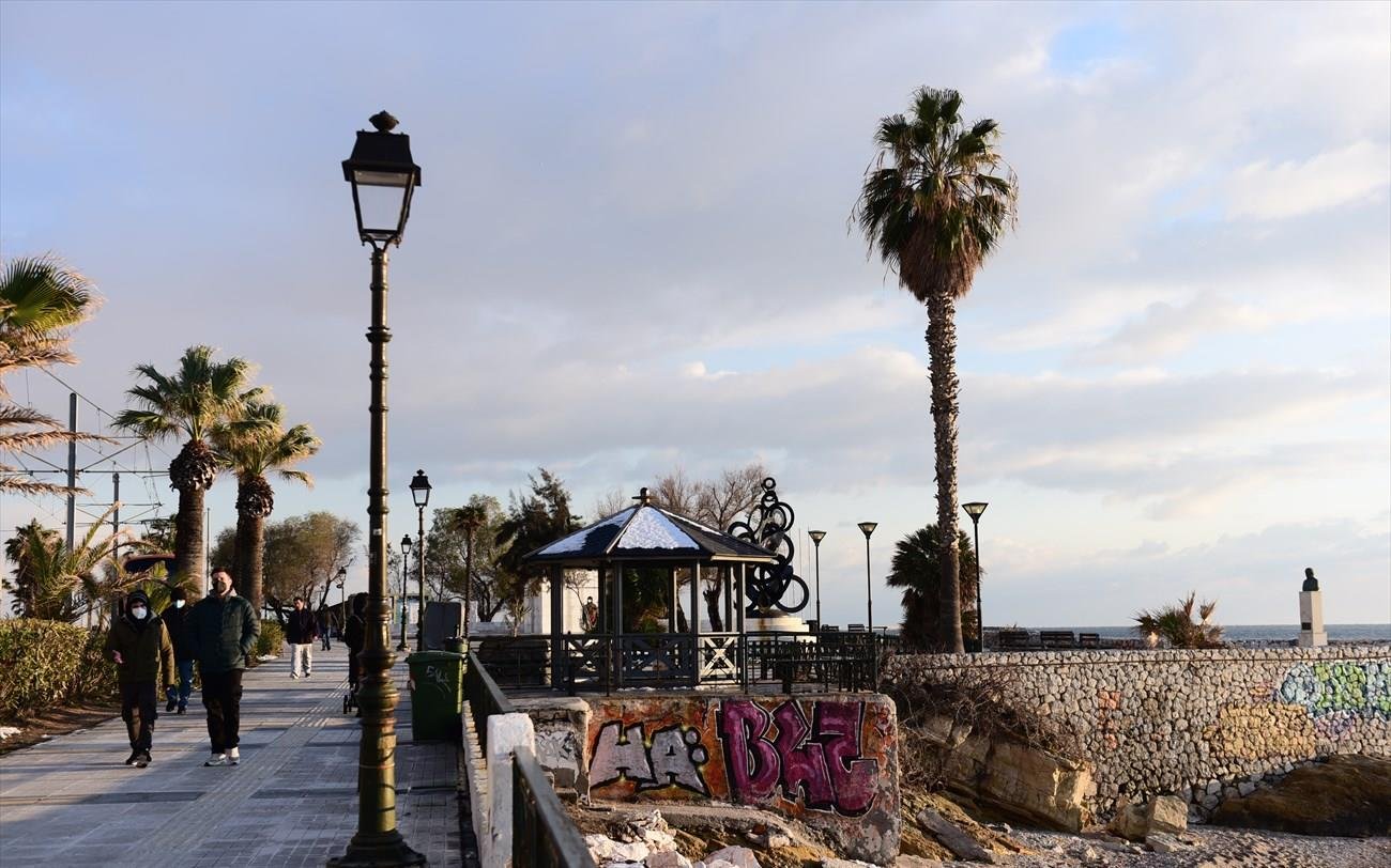 Καιρός: Ζέστη και αφρικανική σκόνη – Πού αναμένονται λασποβροχές