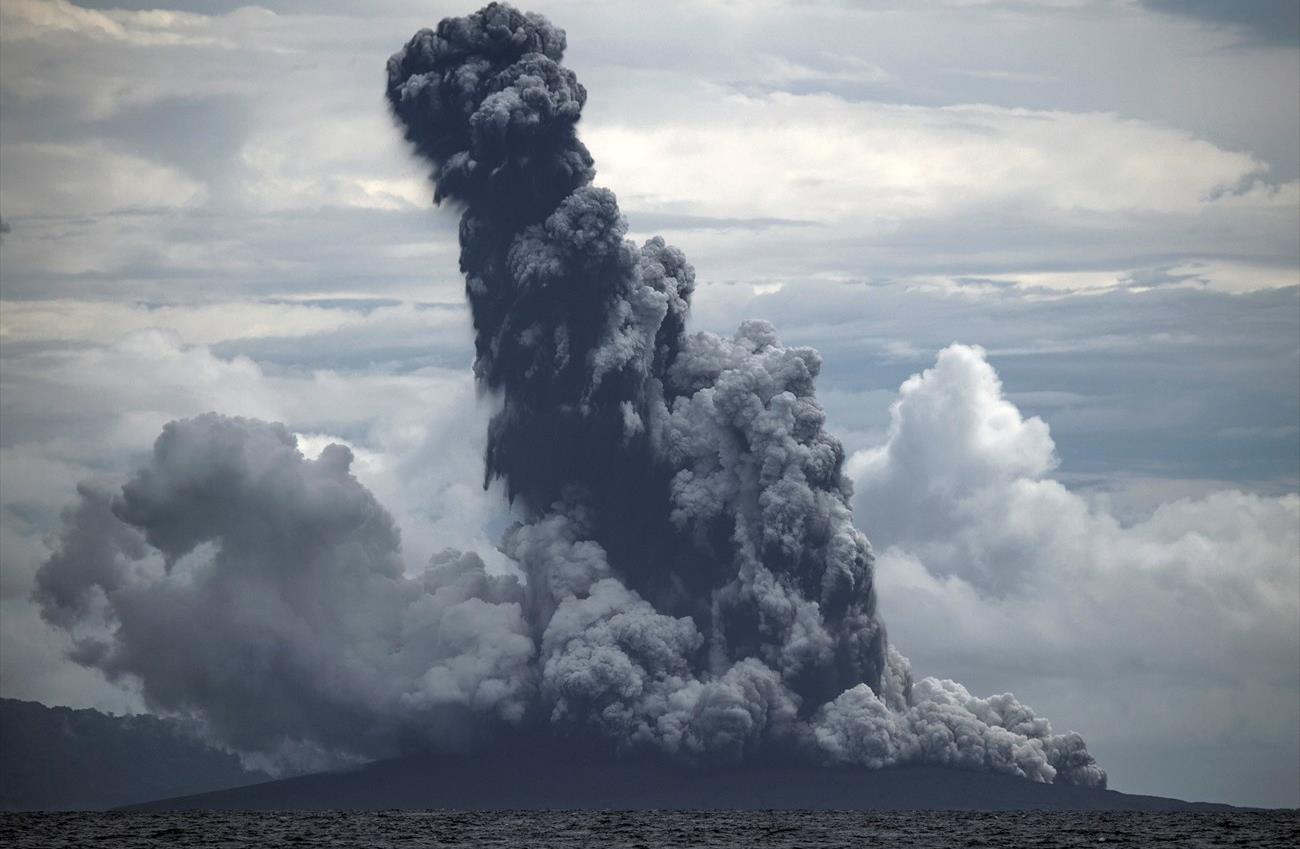 Indonezia: Vulcanul Lebotoobi-Laki-Laki a erupt  