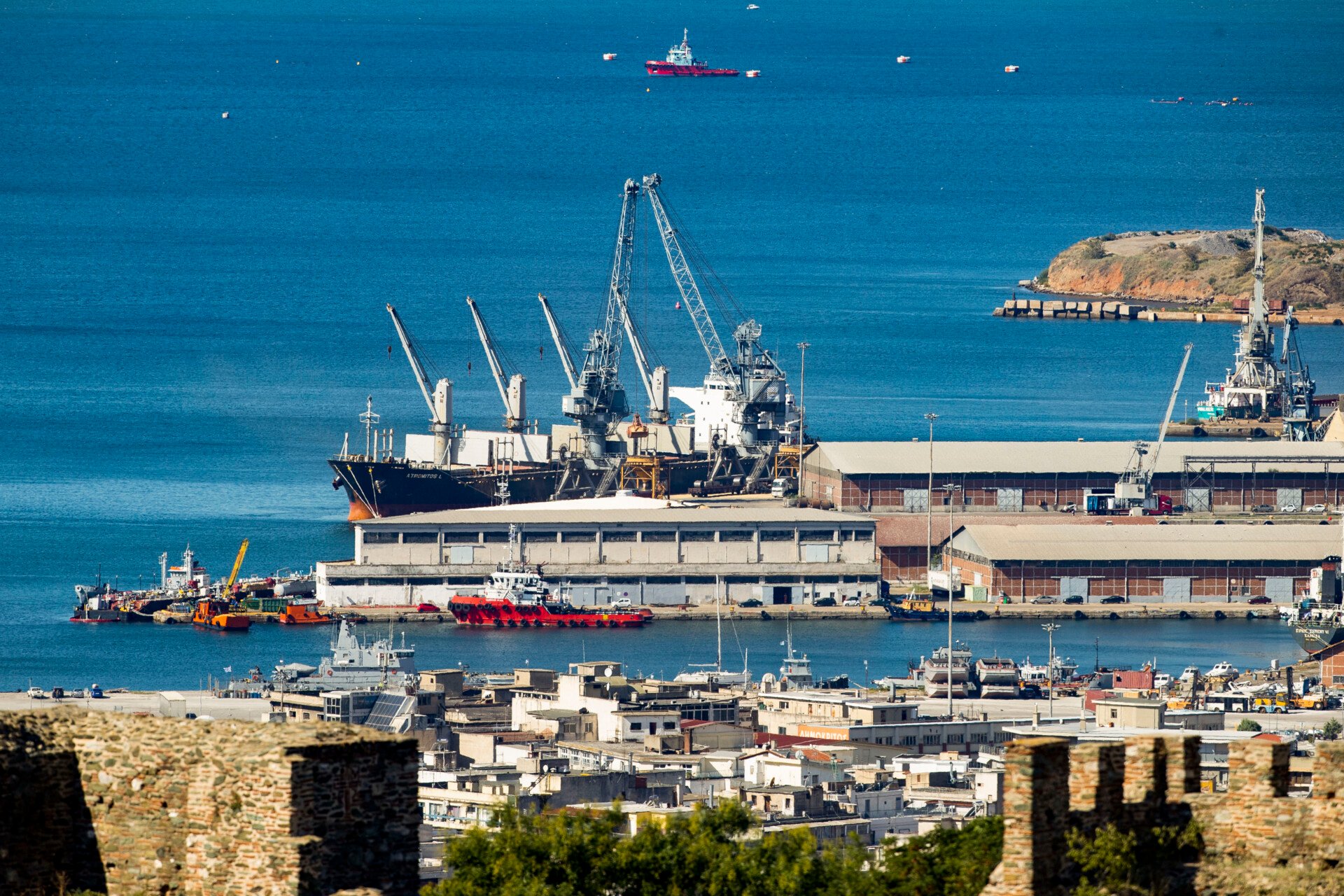 Θεσσαλονίκη: Τραυματισμός λιμενεργάτη στο σταθμό εμπορευματοκιβωτίων