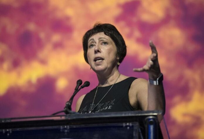 NicolaFox%CE%A0%CE%B7%CE%B3%CE%AENASA-Au