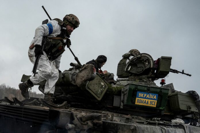 Ουκρανία: «Η Ρωσία ρίχνει ολοένα και περισσότερους στρατιώτες στη μάχη» προειδοποιει ο Ζελένσκι