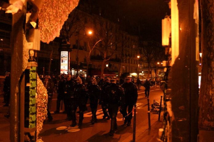 Το Συμβούλιο της Ευρώπης επικρίνει την υπερβολική αστυνομική βία στη Γαλλία