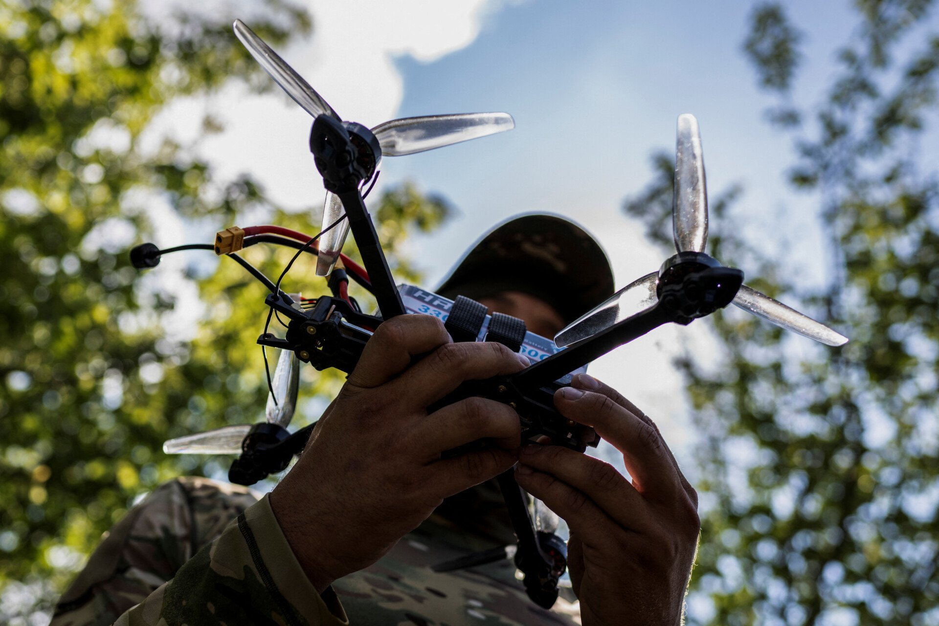Ουκρανία: Η Βρετανία δίνει 100.000 drones