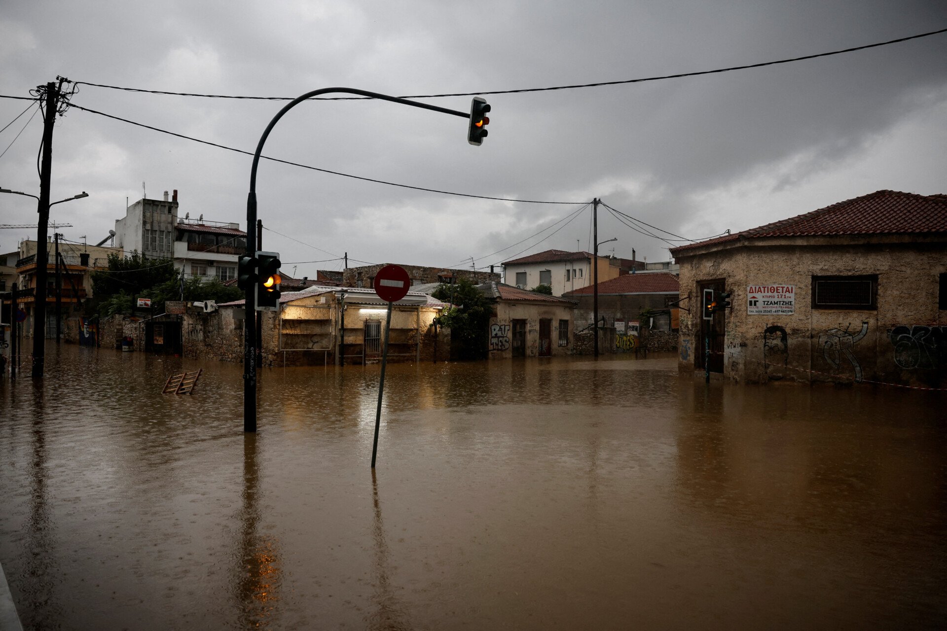 Bad weather Elias: pictures of complete destruction in Volos – hours of agony in Larissa