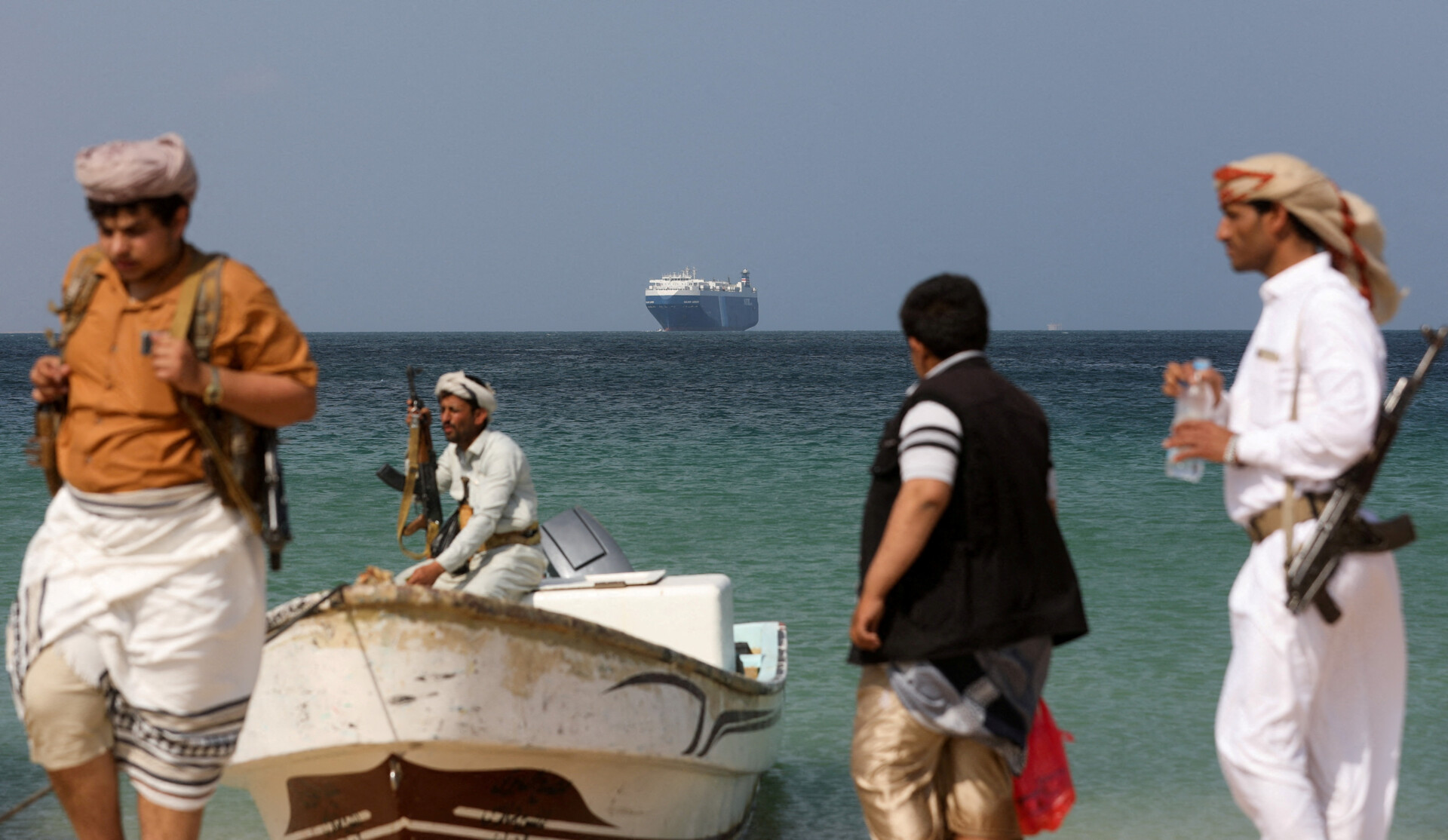 Ερυθρά Θάλασσα: Νέο πλήγμα των Χούθι σε πλοίο-Αναφέρθηκε βύθισή του