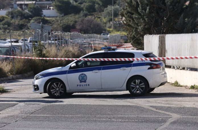 ΠΑΙΑΝΙΑ - ΠΥΡΟΒΟΛΙΣΜΟΙ ΚΑΤΑ ΑΣΤΥΝΟΜΙΚΩΝ