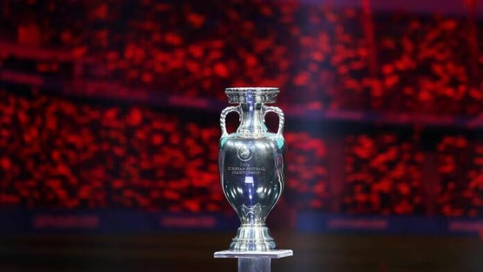 Το τρόπαιο του UEFA EURO 2024 επισκέπτεται αύριο την Αθήνα