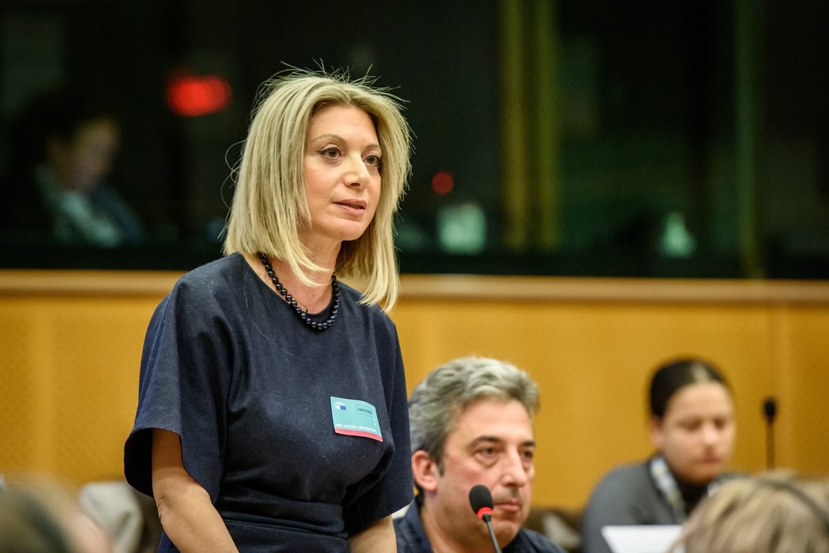 Κόντρα Καρυστιανού-Κασσελάκη για τα «έλαια σιλικόνης»
