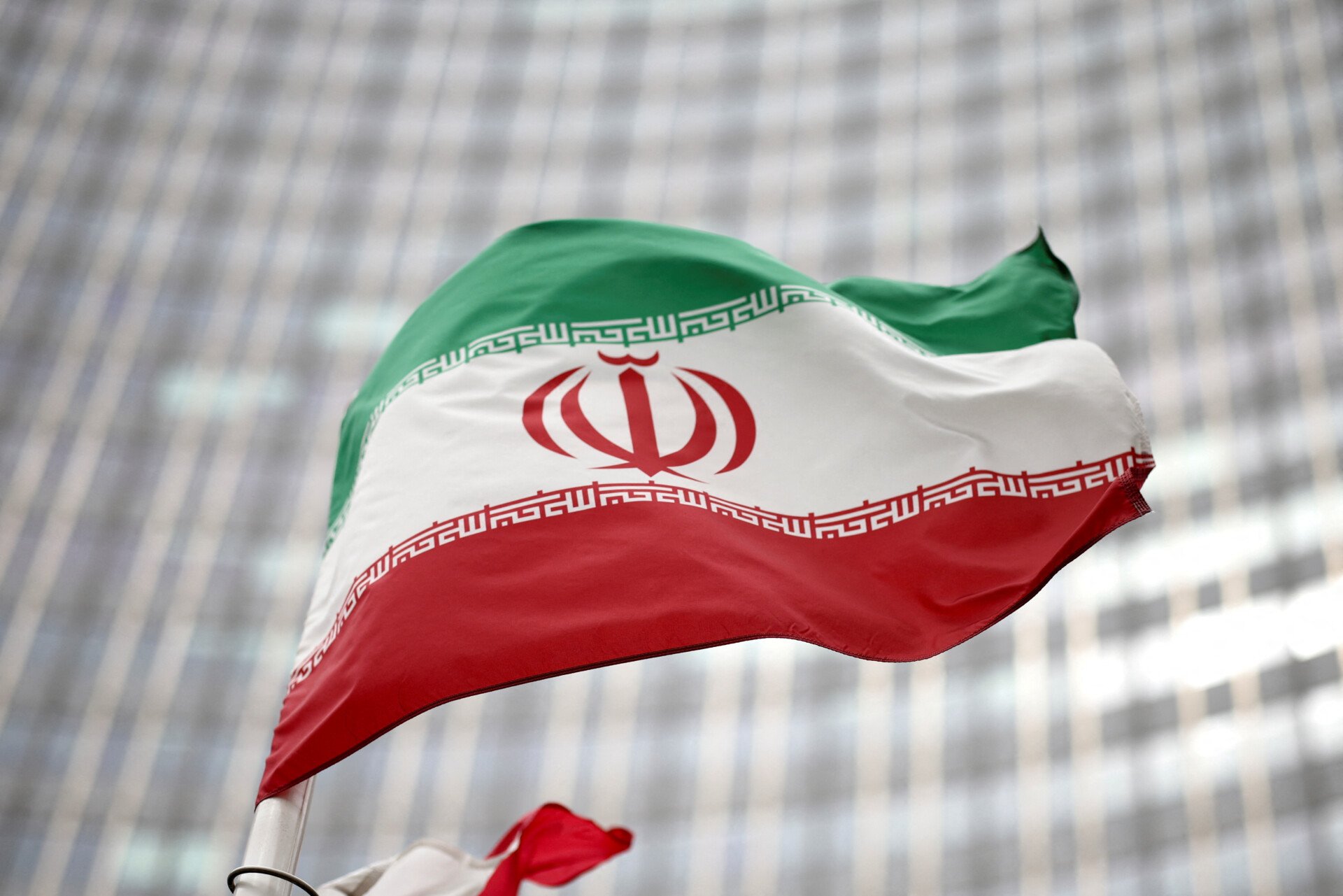 Iran: Teheranul cere Franței să “clarifice” motivul arestării iranienei Mahdieh Esfandiar.  
