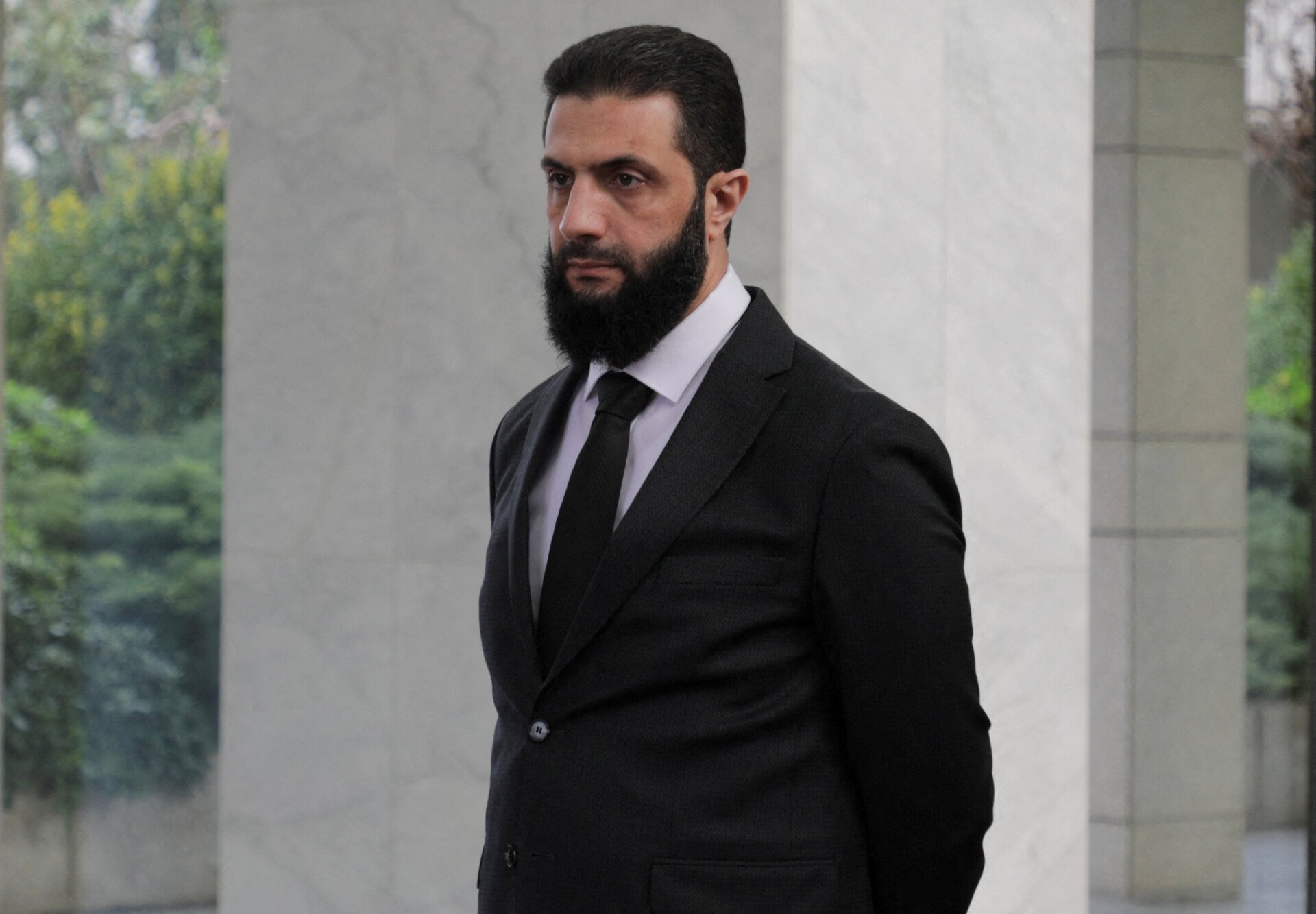 Συρία: Ο μεταβατικός πρόεδρος Σάρα ζητά από τους «Αλαουίτες αντάρτες» να παραδοθούν  