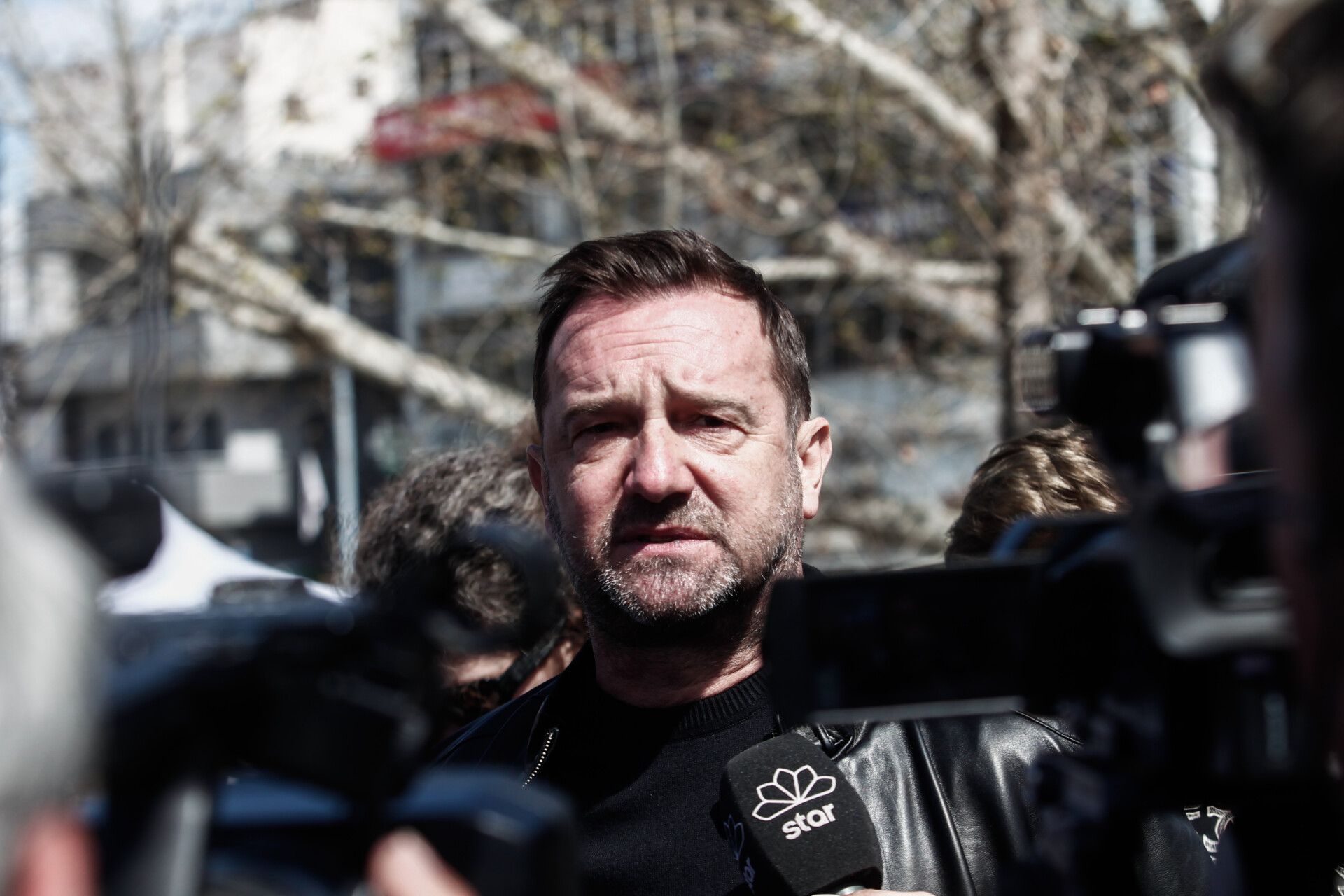 Νίκος Πλακιάς: Η απάντηση σε Φάμελλο για την απόλυση Γενιδούνια – «Μάλλον δεν είσαι ενήμερος…»
