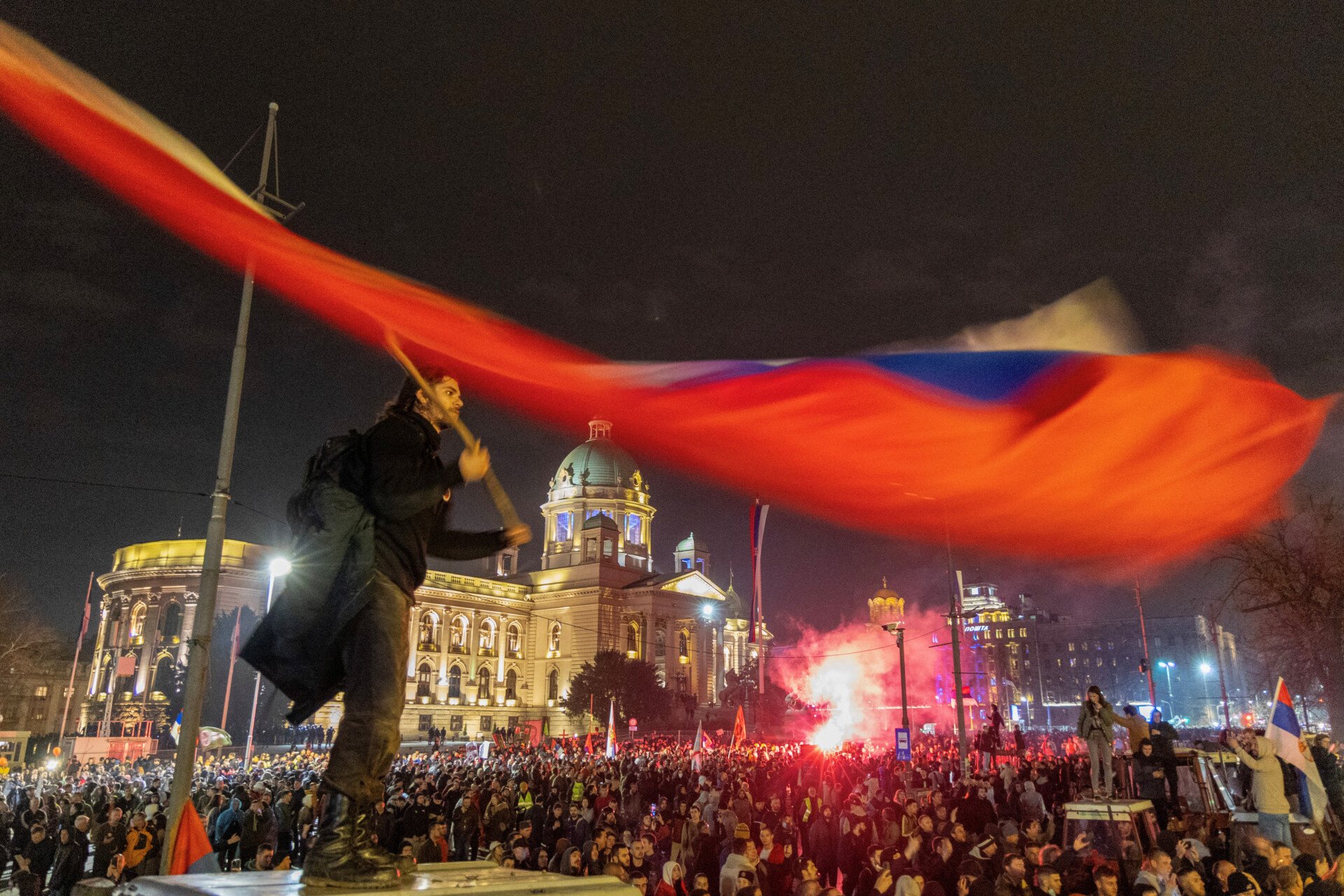Serbia: Sprijin pentru mobilizarea studenților de la mii de intelectuali, printre care și laureata Nobel Ani Erno  