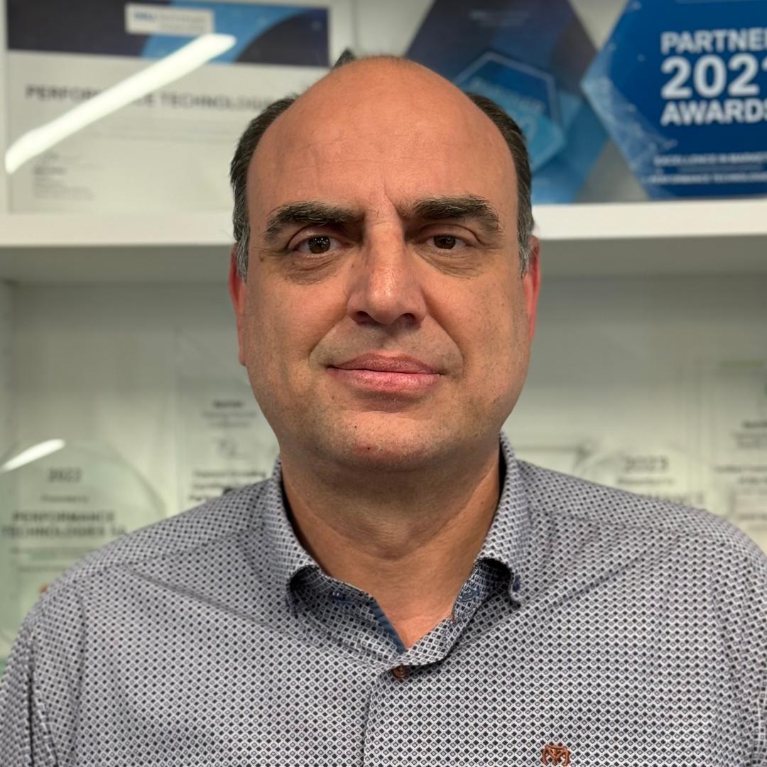 Tehnologii de performanță: Noul șef al afacerilor de soluții de management al conținutului, Michalis Lymberiadis  