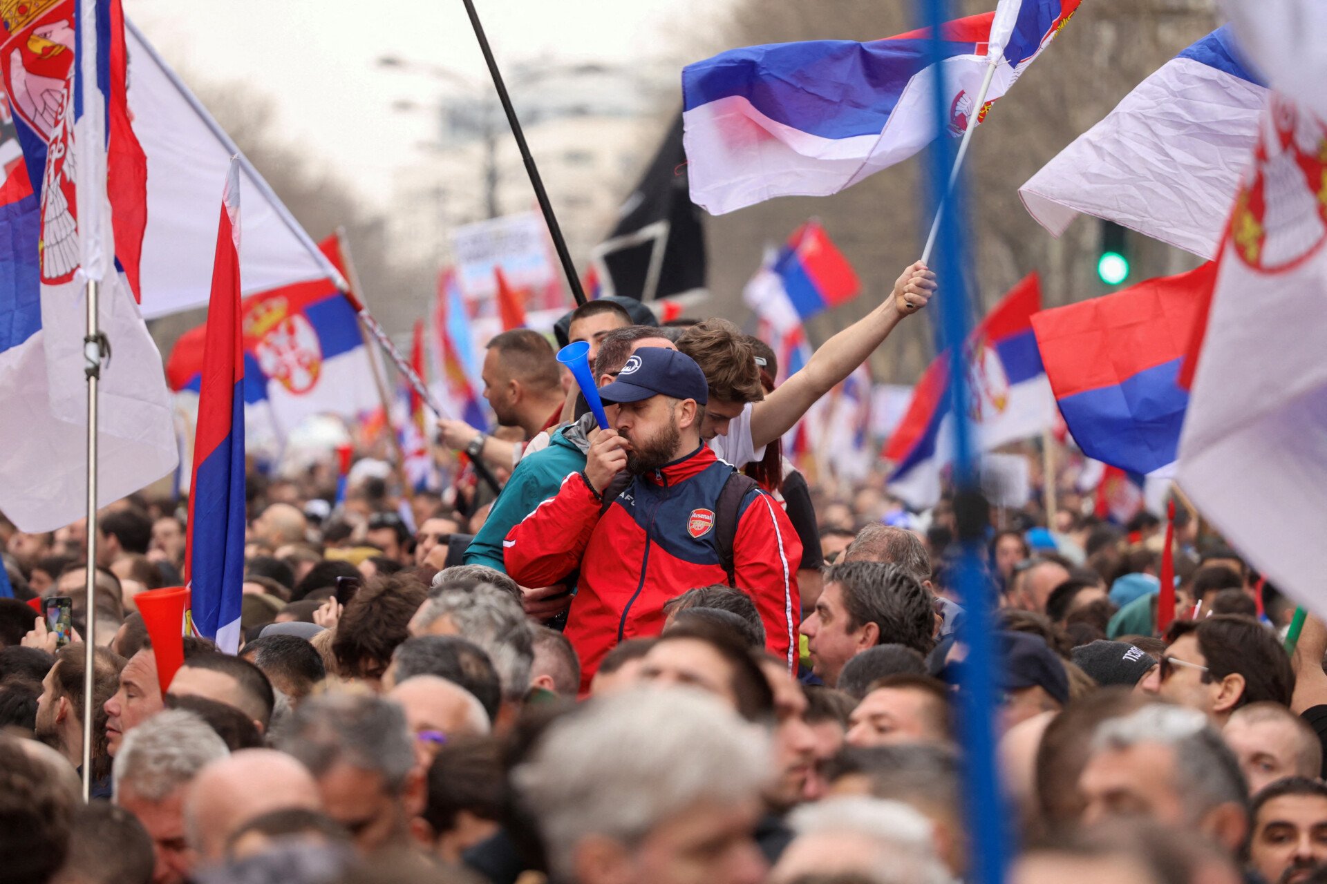 Serbia: Ordinul de formare a guvernului către un endocrinolog, susținător deschis al lui Vučić  