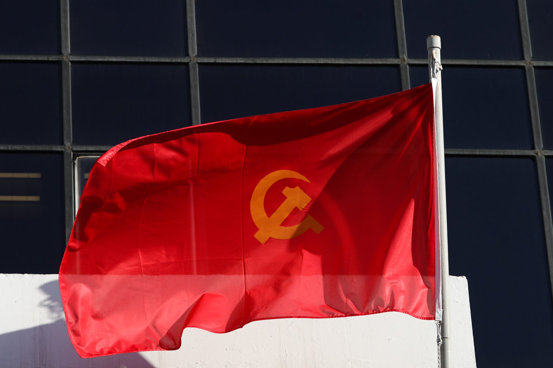 PCRM pentru 21 aprilie: Puterea capitalistă nu ezită să schimbe formele sale politice  