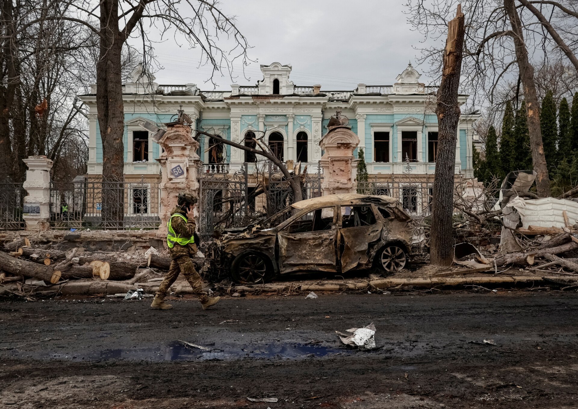 Războiul din Ucraina: Relaxarea sancțiunilor americane asupra Rusiei pe masa fondului de investiții Washington-Kiev în memorandumul pentru resurse minerale  