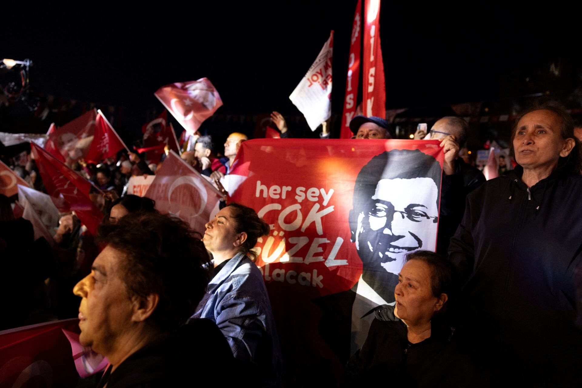 Pe banca acuzatilor manifestantii pro-Imamoglu: Au inceput procese in masa in Turcia  