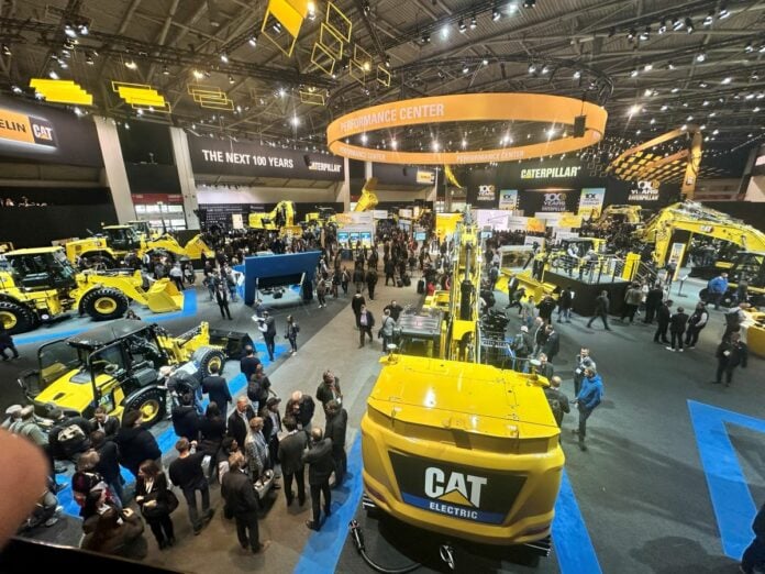 Η Eltrak στη Bauma 2025, στο επετειακό περίπτερο της Caterpillar, που φέτος γιορτάζει 100 χρόνια πρωτοπορίας