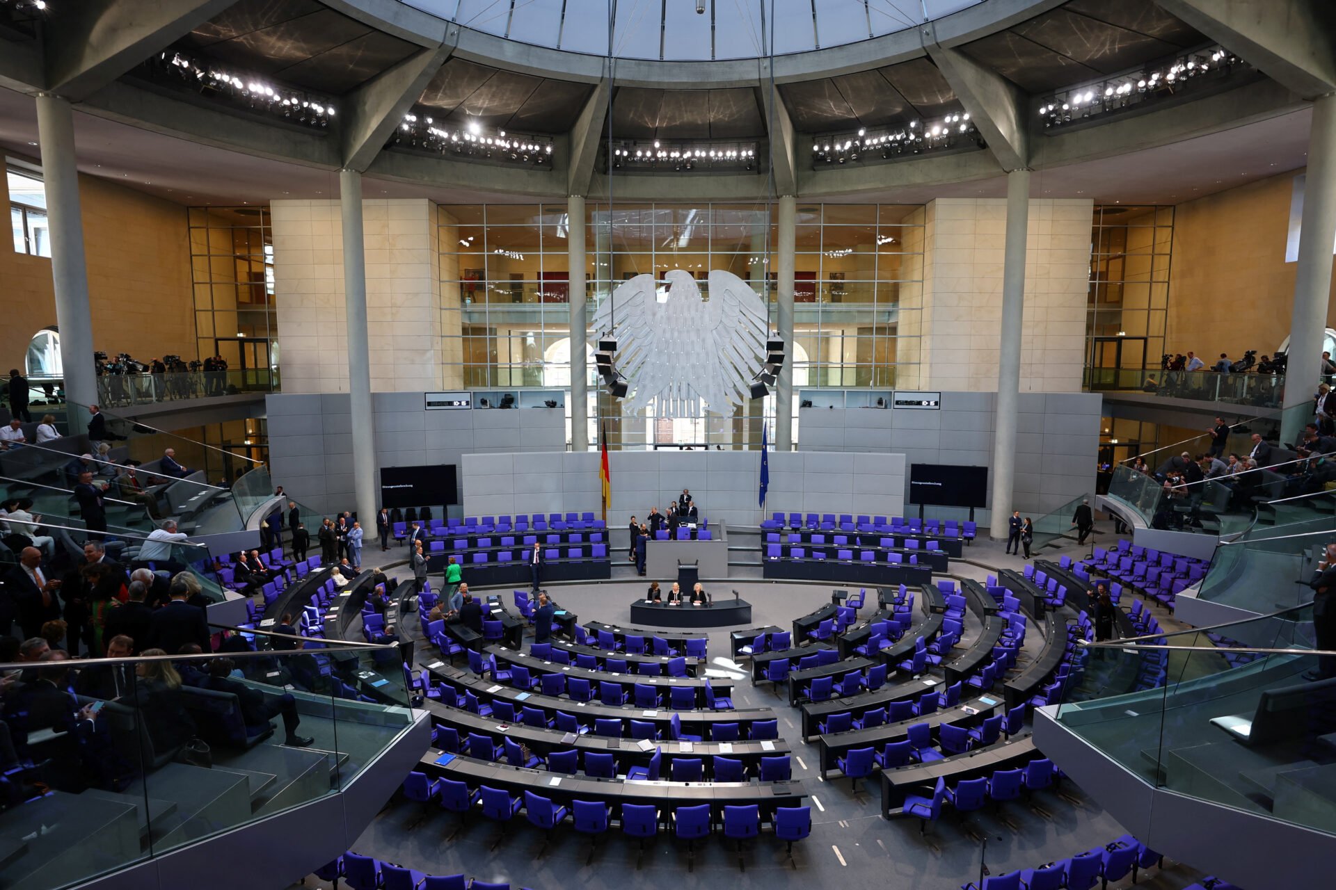 Τι σημαίνει το ράπισμα της Bundestag στον Μερτς: Ένας ηγέτης χωρίς έρεισμα, τα επόμενα βήματα και η πρόκληση για Γερμανία και Ευρώπη