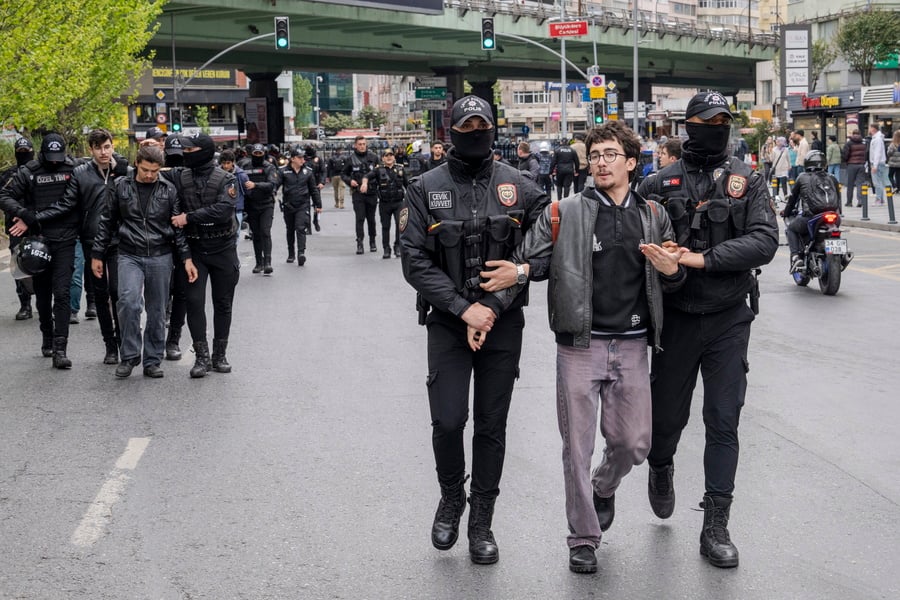 Πάνω από 400 συλλήψεις στην Κωνσταντινούπoλη για την Πρωτομαγιά