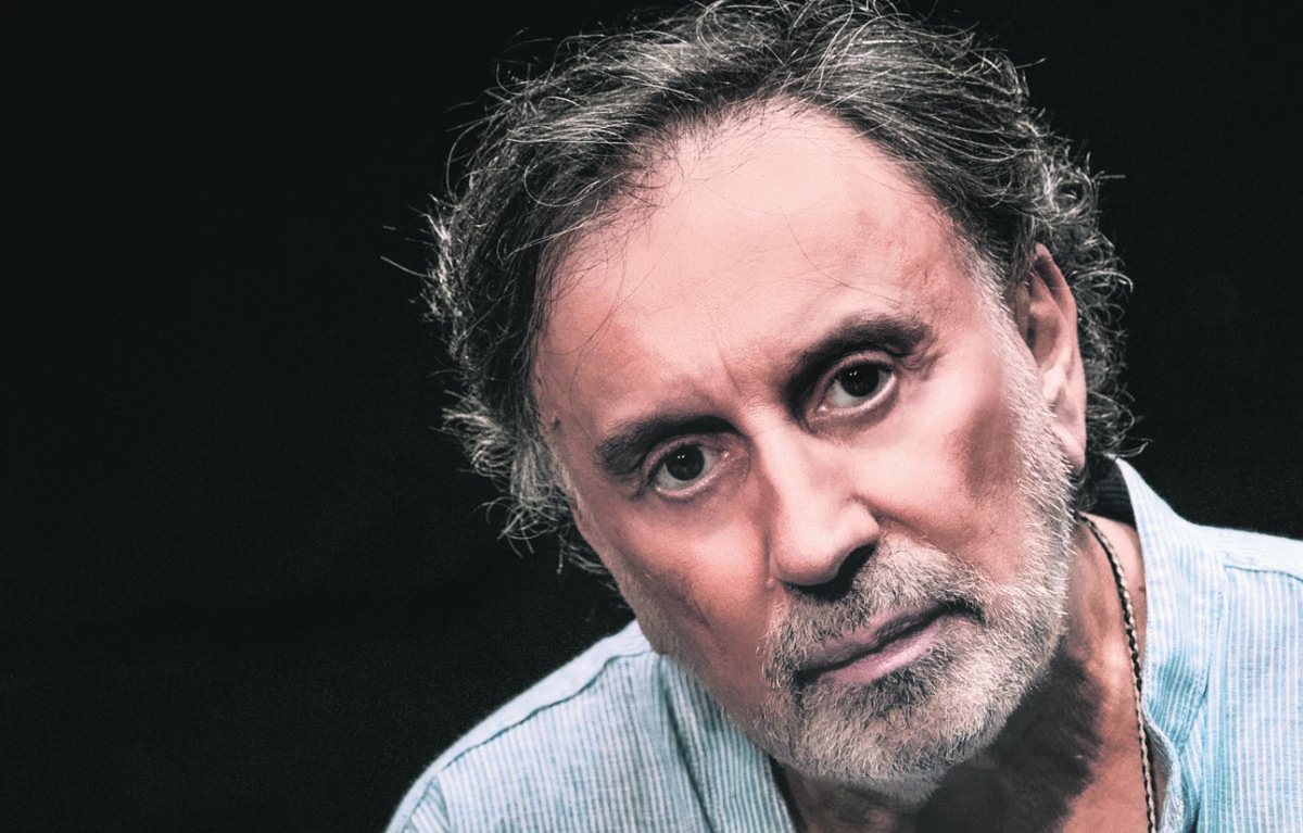Κοραής Δαμάτης: «…“νεκρές ιδέες, παλιές αντιλήψεις, πεθαμένα λόγια” […]τροχοπέδη όλα αυτά στο δικό σου πέταγμα…»