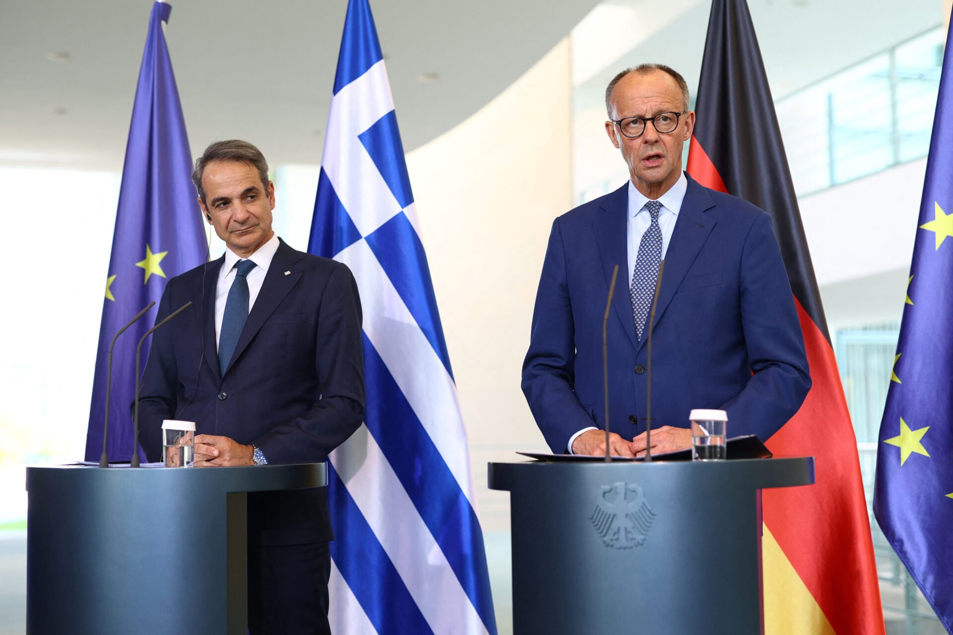 Κ. Μητσοτάκης σε Μερτς: Ακόμη πιο δυνατές οι ελληνο-γερμανικές γέφυρες – Να επιλέξουμε προσεκτικά τους συνομιλητές μας στον αμυντικό τομέα