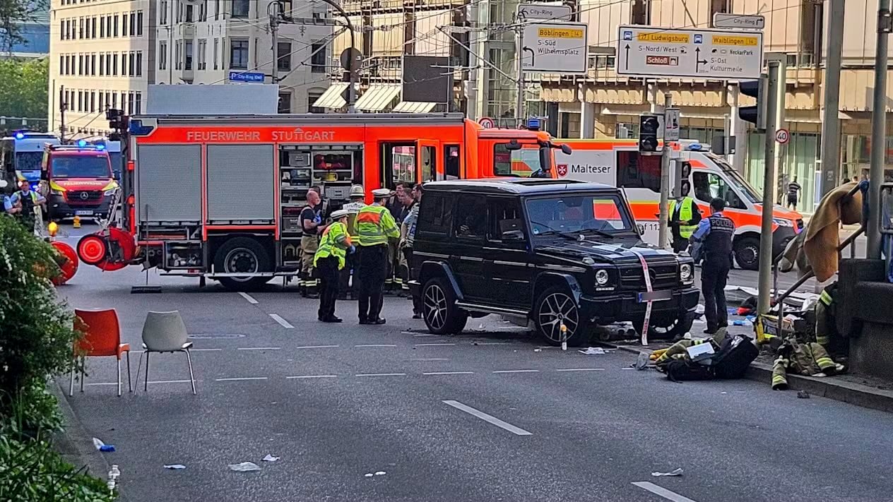 Στουτγάρδη: Έχασε τον έλεγχο του αυτοκινήτου ο οδηγός που εμβόλισε πλήθος – 8 τραυματίες