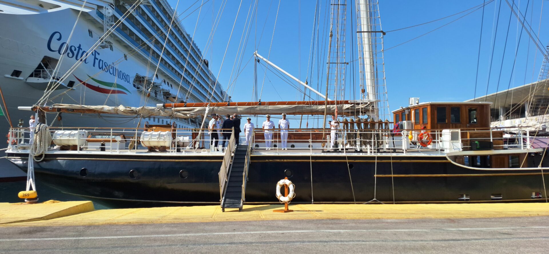 Piraeus Port Authority sends a message of solidarity