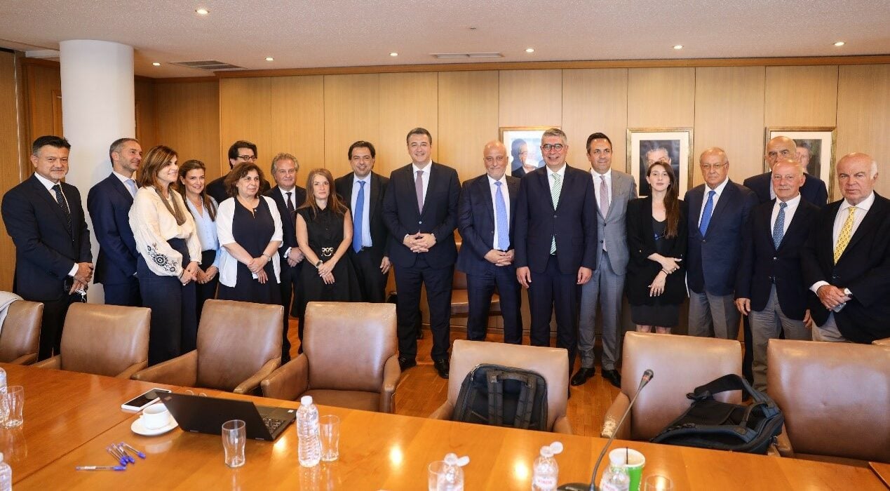 Επίσκεψη Τζιτζικώστα στο ΝΕΕ – Οι προτεραιότητες της Κομισιόν για τη ναυτιλία