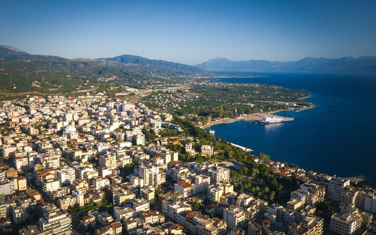 Οινοξένεια 2025: Γιατί πρέπει να οργανώσετε απόδραση στην Αιγιάλεια αυτό το διάστημα