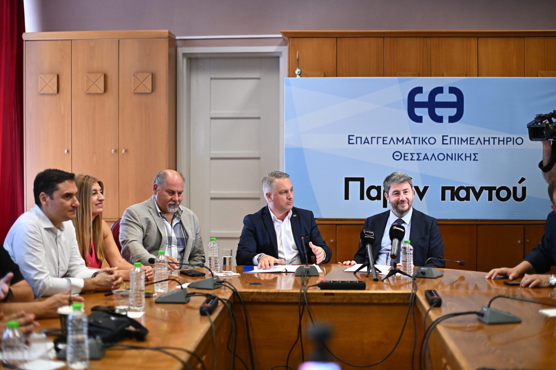 Ν. Ανδρουλάκης: Είμαστε ο φυσικός σύμμαχος των μικρομεσαίων επιχειρήσεων – 120 δόσεις για χρέη σε εφορία και ασφαλιστικά ταμεία