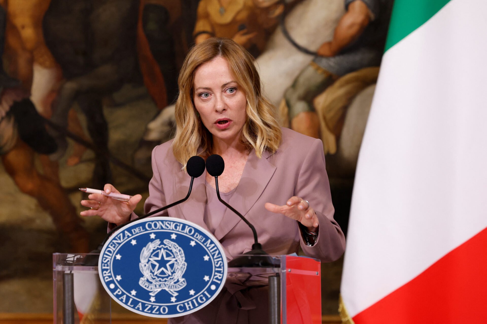 Μελόνι: Χρήση των αμερικανικών βάσεων, θα πρέπει πρώτα να εγκριθεί από το κοινοβούλιο