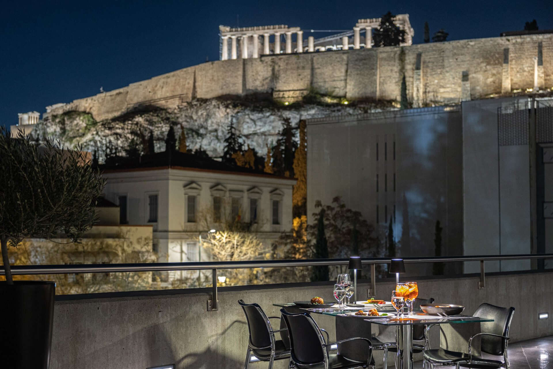 Αυγουστιάτικη Πανσέληνος στο Μουσείο Ακρόπολης | Molonoti News