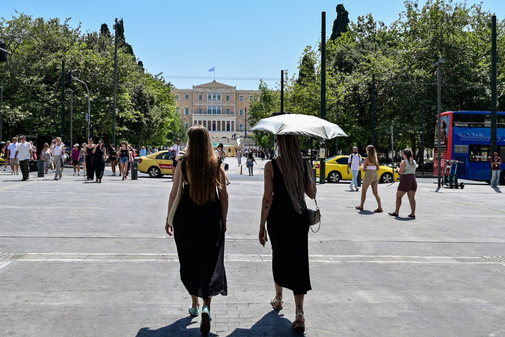 Καιρός: Άνοδος της θερμοκρασίας με βοριάδες – Πού περιμένουμε βροχές και καταιγίδες