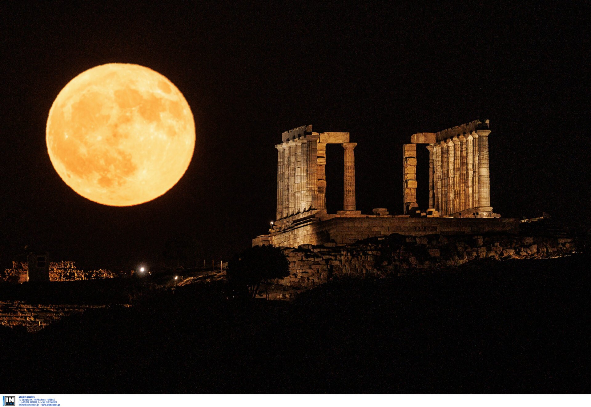Αυγουστιάτικη πανσέληνος