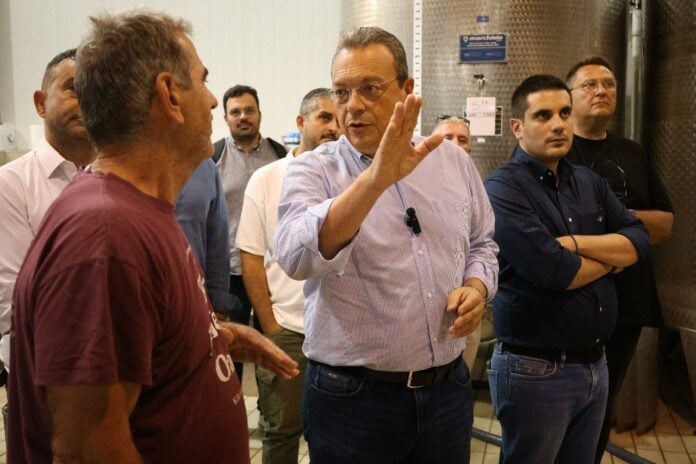 Προτάσεις για την αγροτική ανάπτυξη και την υγειονομική περίθαλψη.