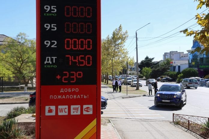 Μέτρα για την αντιμετώπιση των ελλείψεων καυσίμων στην Κριμαία.