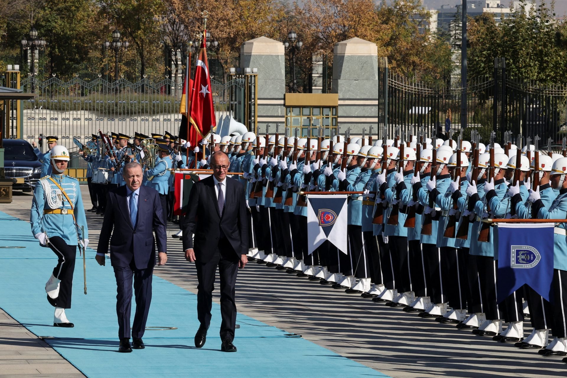 «Η Τουρκία δεν πληροί τα κριτήρια της Κοπεγχάγης» – «Έχουμε και εμείς τα κριτήρια της Άγκυρας»