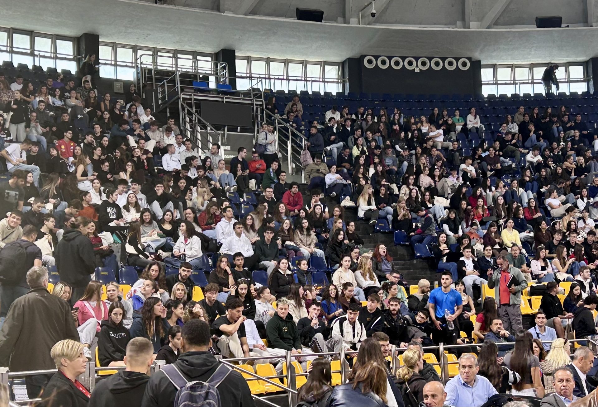 ΑΠΘ: Καλωσόρισμα των 5.000 πρωτοετών φοιτητών, στο Nick Gallis Hall του Παλαί ντε Σπορ