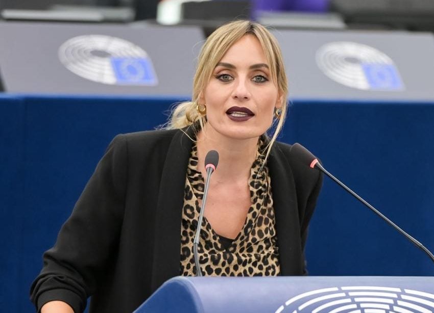 Το ξέσπασμα της Ελεονώρας Μελέτη στην Ολομέλεια της Ευρωβουλής