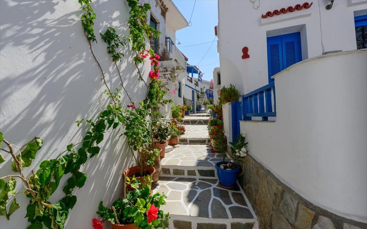 Κέα και Κύθνος: Τα ήρεμα νησιά των Κυκλάδων στο διεθνές προσκήνιο