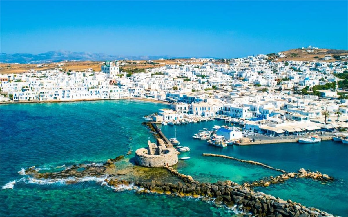 Κυκλάδες 2025: Ποιο νησί «απογειώθηκε» στις αφίξεις