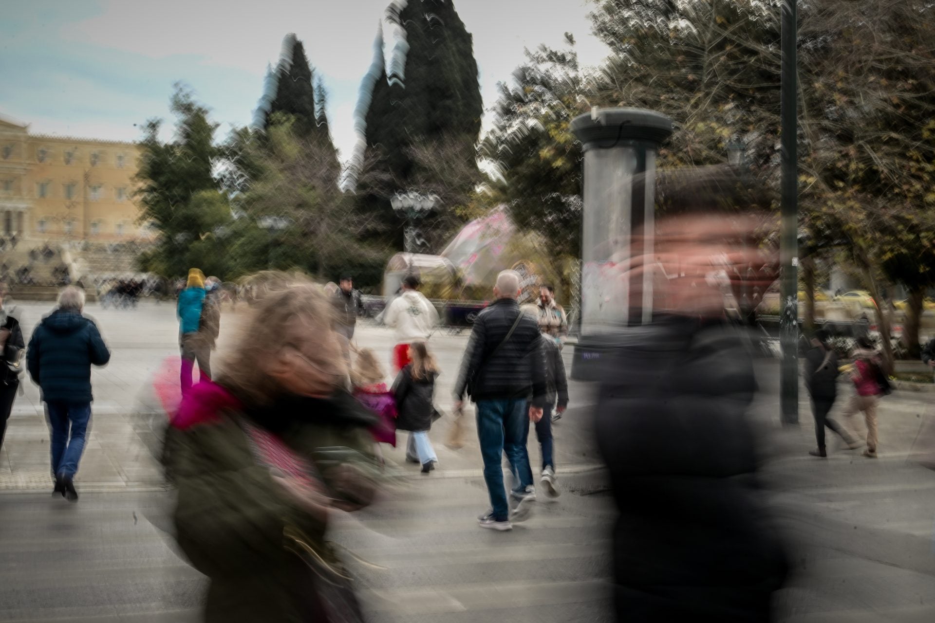 Άρατε πύλας κι έχει ο Θεός…