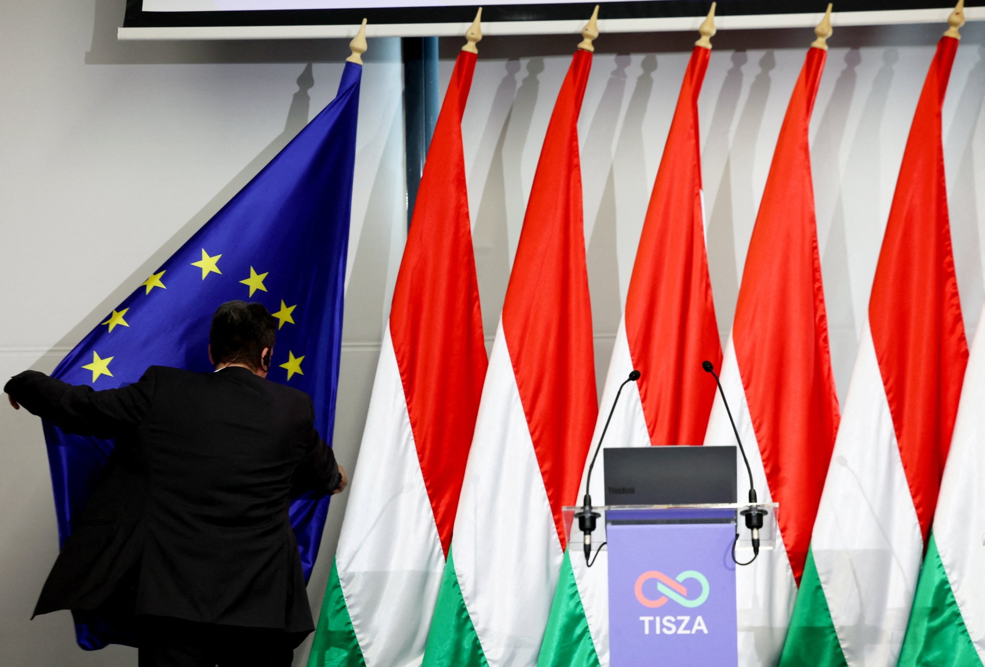 Ουγγαρία: Στις Βρυξέλλες την Τετάρτη ο Μαγιάρ για το ξεπάγωμα των κονδυλίων