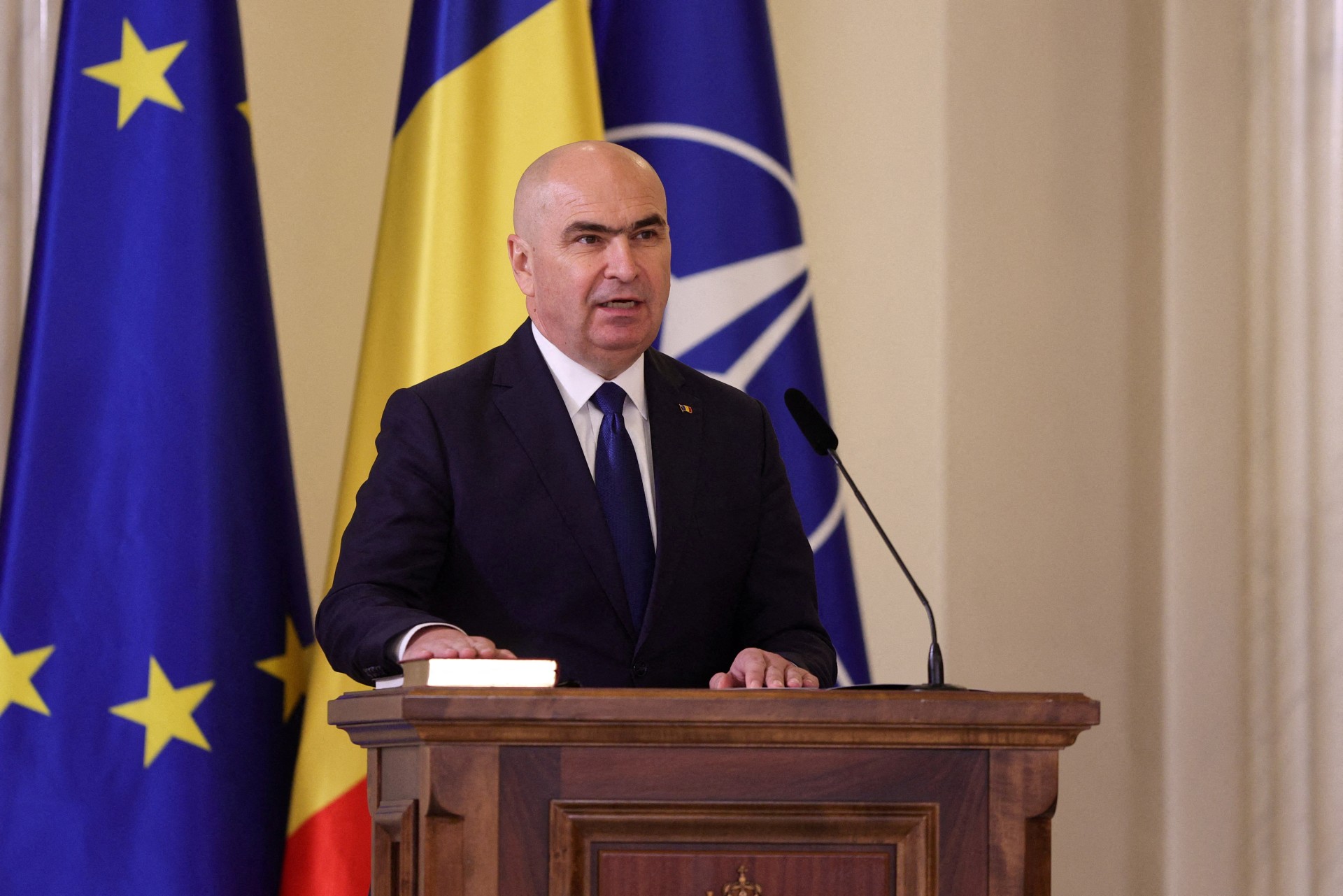 Πολιτική κρίση στη Ρουμανία: Έτοιμοι να αποσύρουν τη στήριξή τους στον πρωθυπουργό Μπολογιάν οι Σοσιαλδημοκράτες