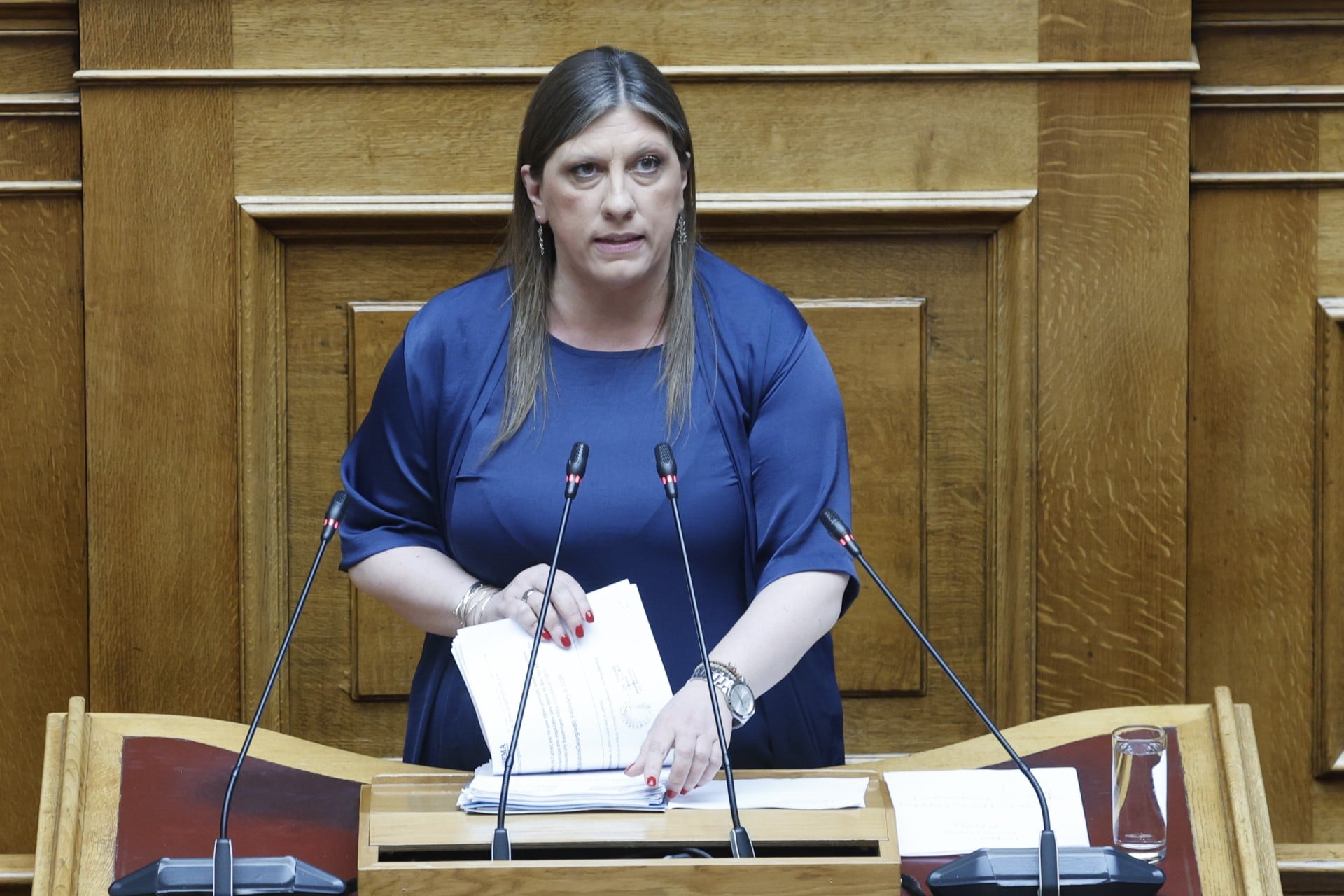 Ζωή Κωνσταντοπούλου: Άρση ασυλίας για δύο υποθέσεις μετά από θυελλώδη συνεδρίαση