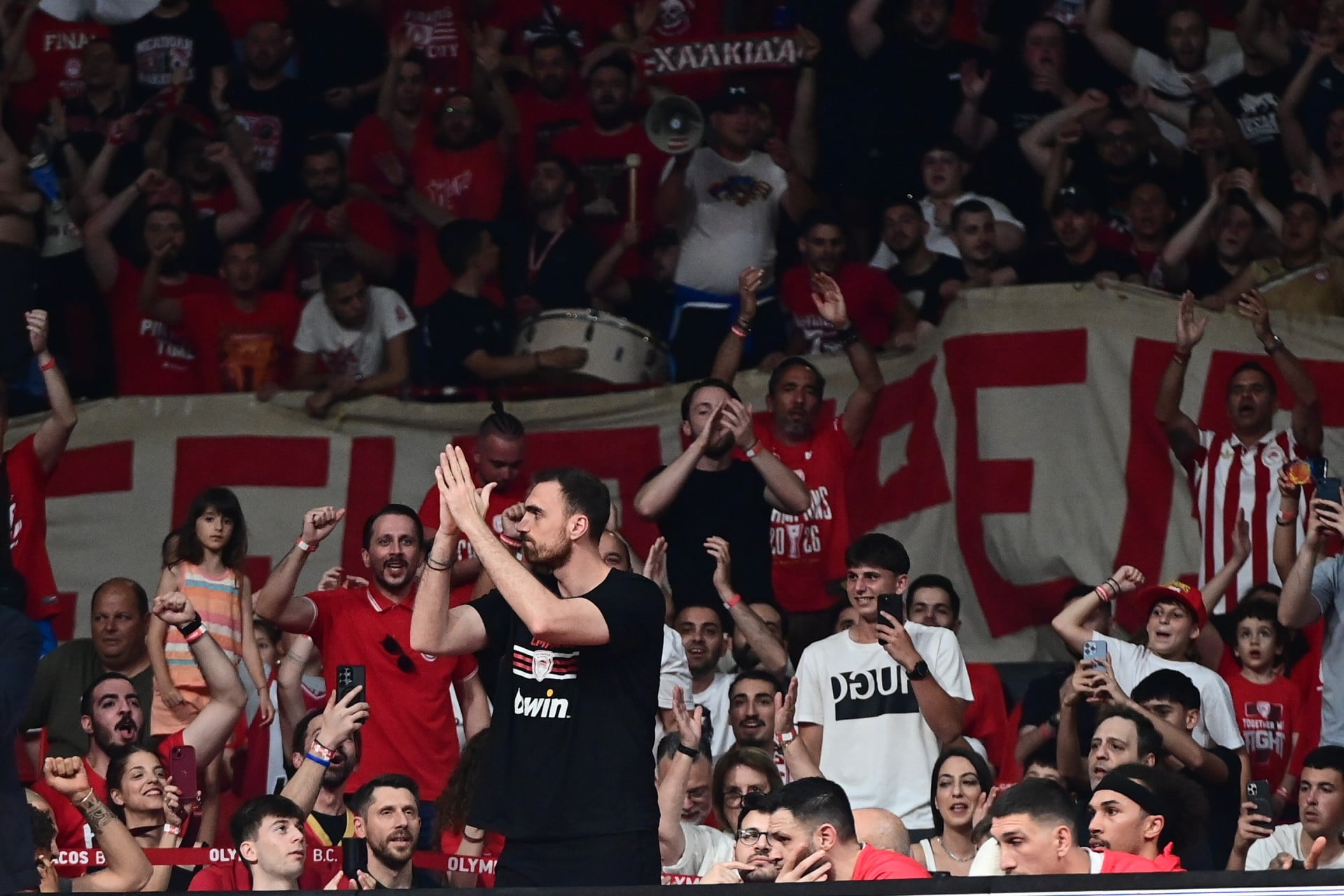 Χαμός για τον τίτλο: Sold out σε δύο ώρες το Ολυμπιακός – Πα